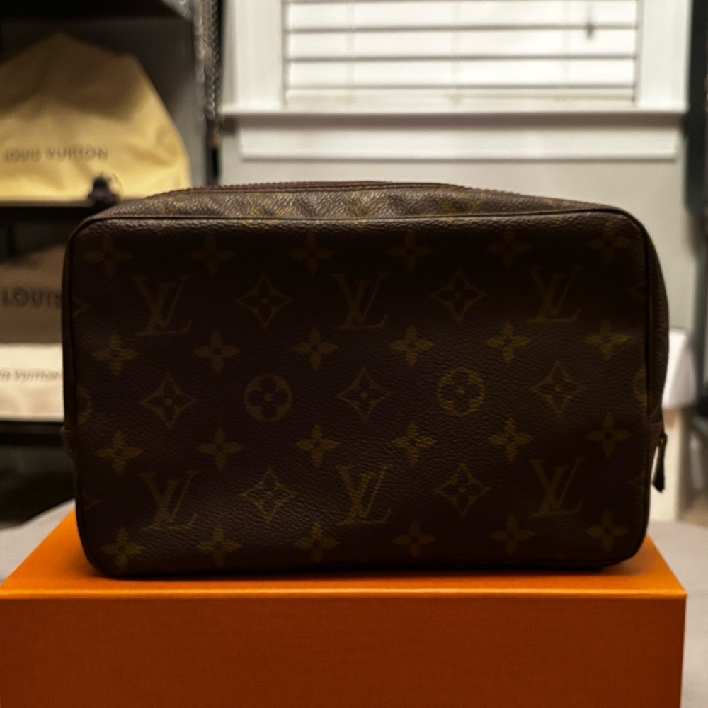 LV Monogram Trousse Toilette 23